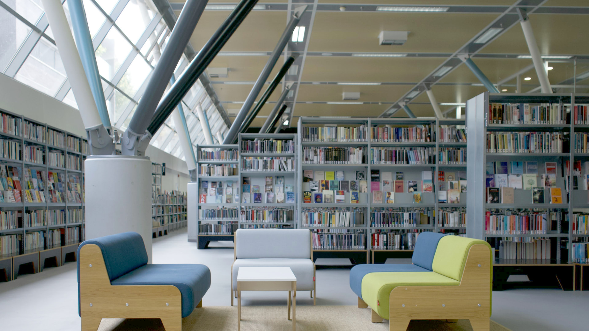 Safeguarding the City: Dingya Donates Anti-Epidemic Supplies to Guangzhou Traffic Police新闻图片